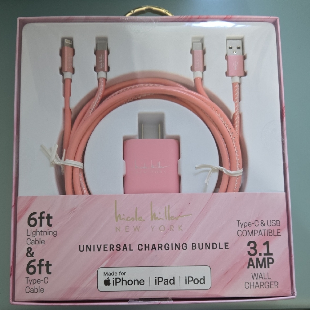 Nicole Miller Pink Universal Charging Bundle